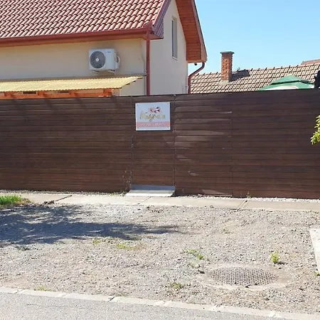 Magnolia アパート ハイデゥソボスロー